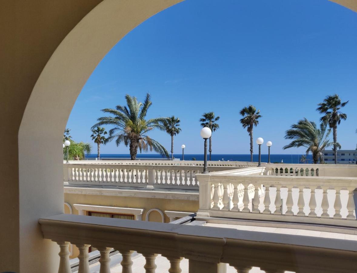 Parco Dei Principi Hotel Roccella Ionica Extérieur photo