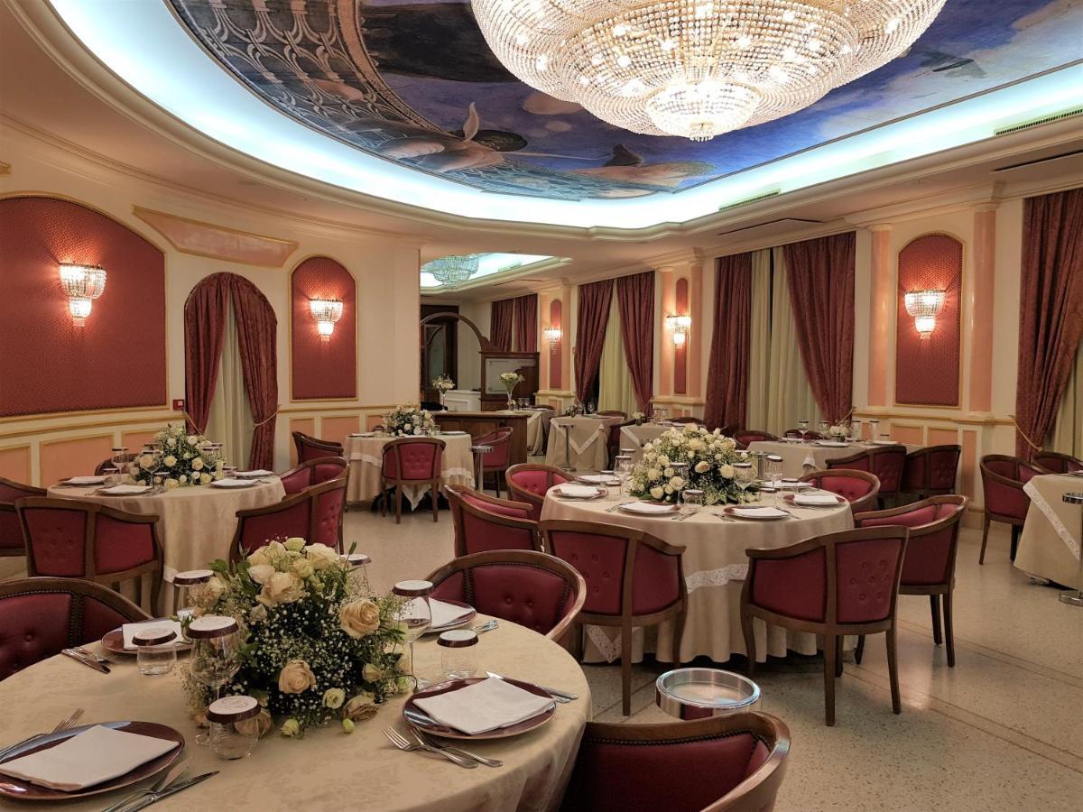 Parco Dei Principi Hotel Roccella Ionica Extérieur photo