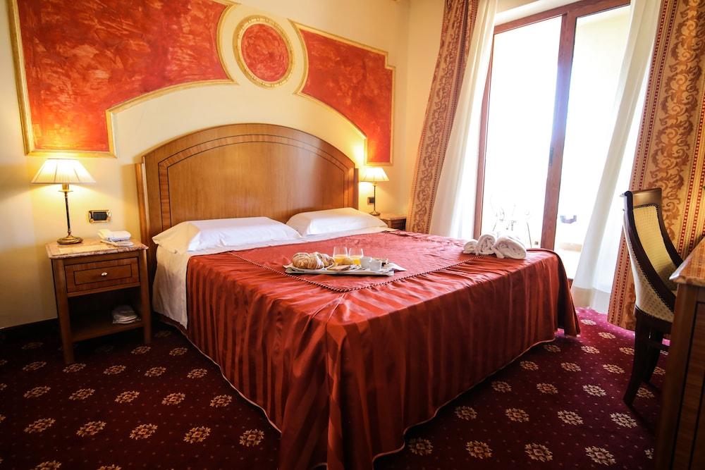 Parco Dei Principi Hotel Roccella Ionica Extérieur photo