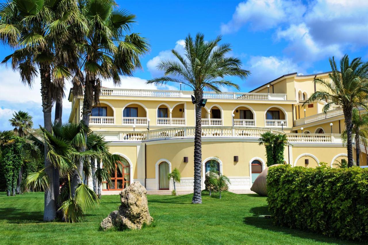 Parco Dei Principi Hotel Roccella Ionica Extérieur photo